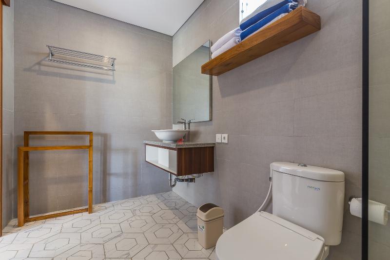 Ayuna Suites Canggu By Zuzu - Oda
