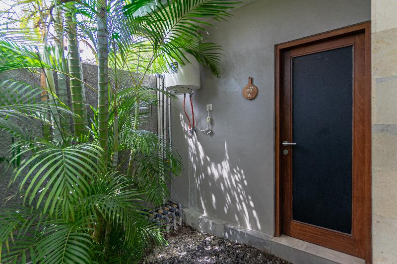 Ayuna Suites Canggu By Zuzu - Oda