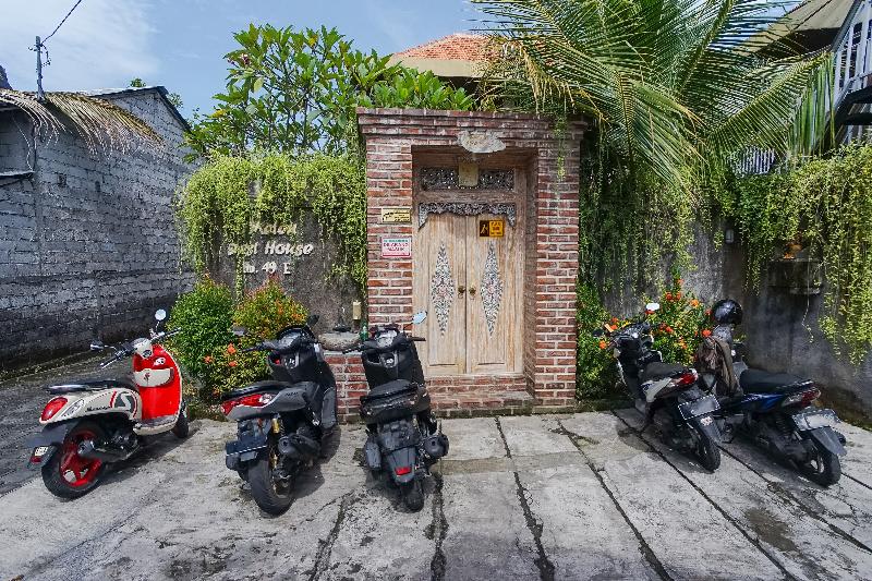 D'Meten Guest House Canggu By Zuzu - Genel