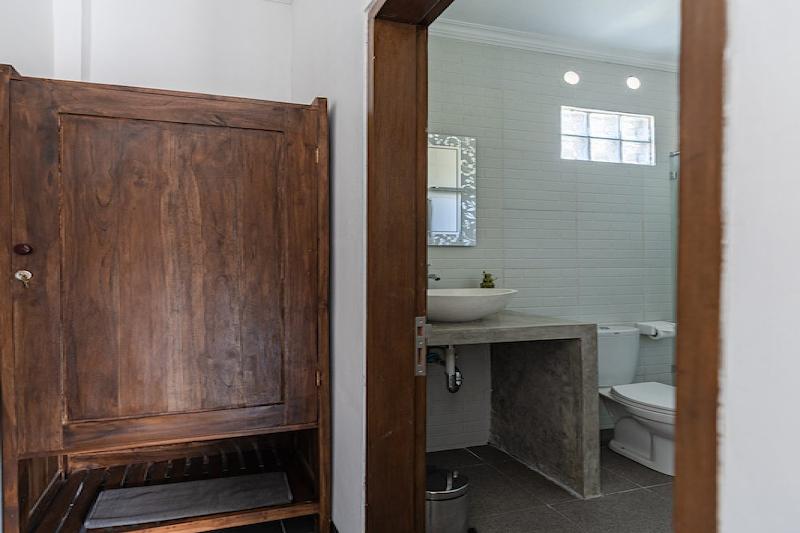D'Meten Guest House Canggu By Zuzu - Oda
