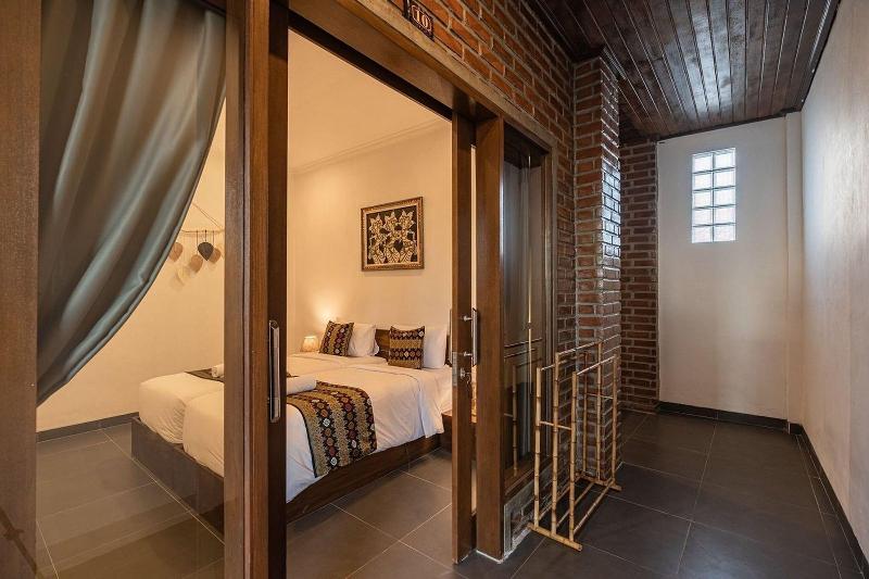 D'Meten Guest House Canggu By Zuzu - Oda