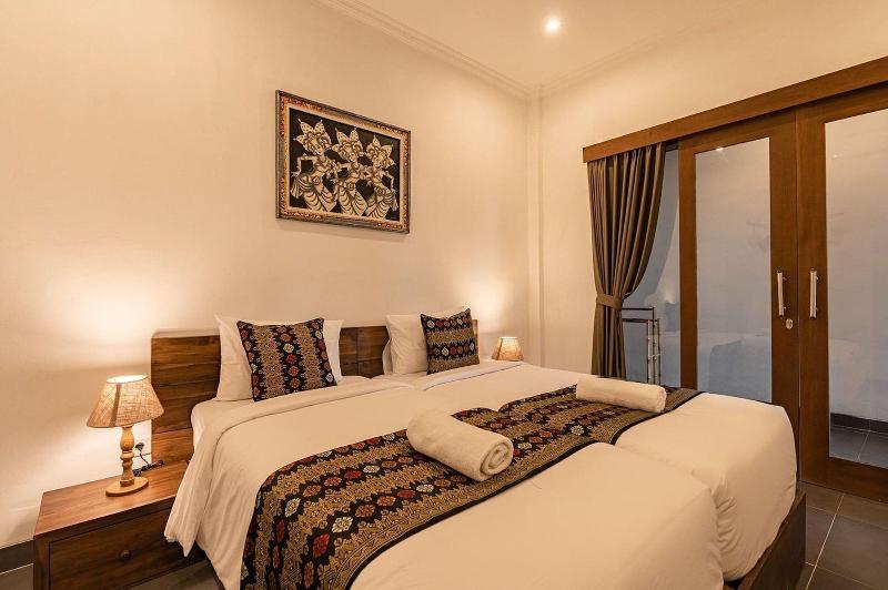 D'Meten Guest House Canggu By Zuzu - Oda