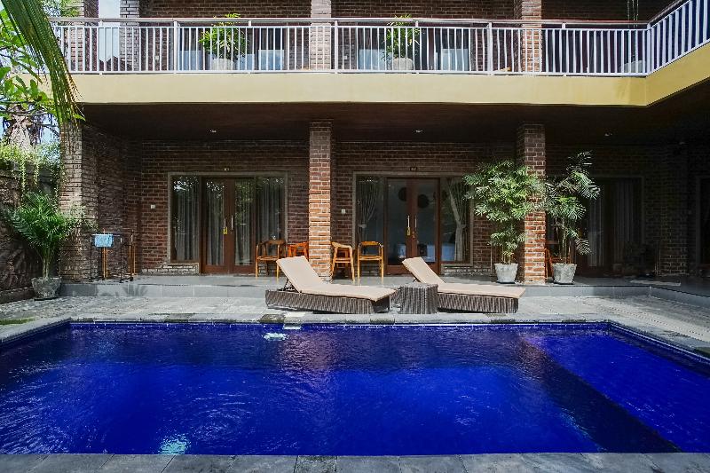 D'Meten Guest House Canggu By Zuzu - Havuz