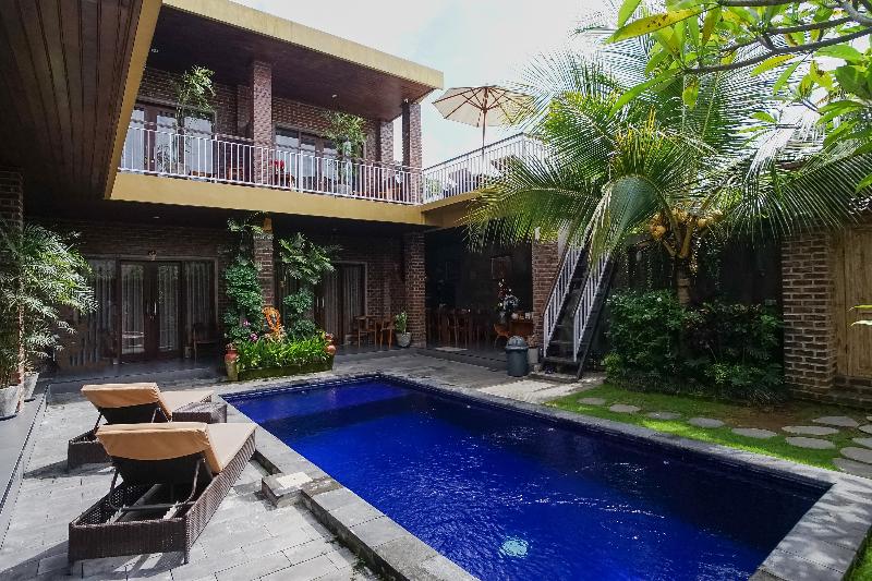 D'Meten Guest House Canggu By Zuzu - Havuz