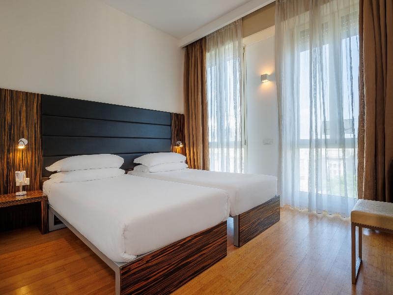 iH Hotels Milano Centrale - Oda