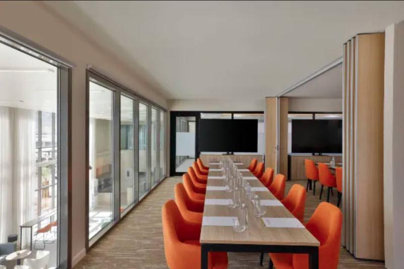 Cloud7 Alula Residences - Toplantı