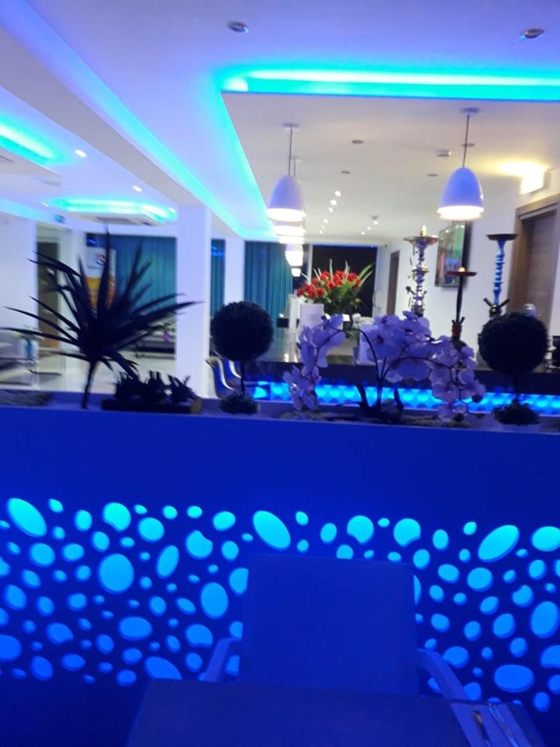 Sunny Blue Hotel - Lobi