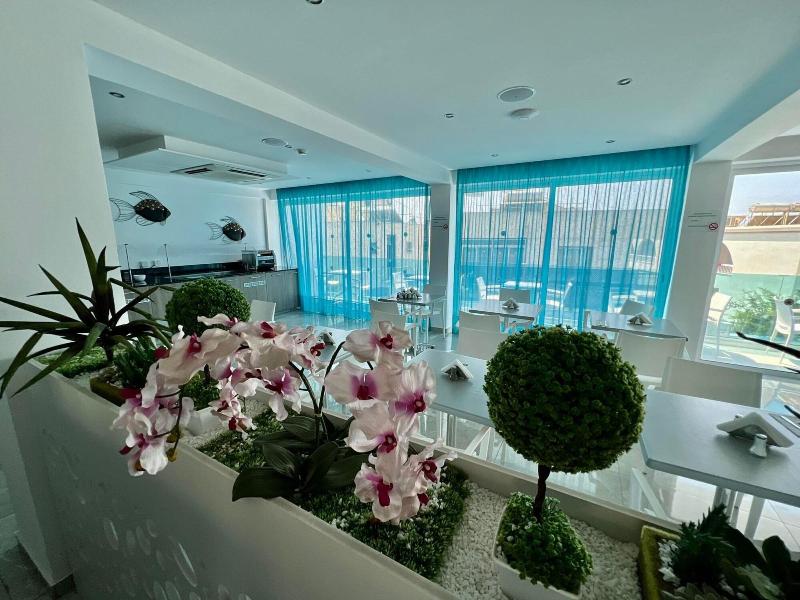Sunny Blue Hotel - Lobi