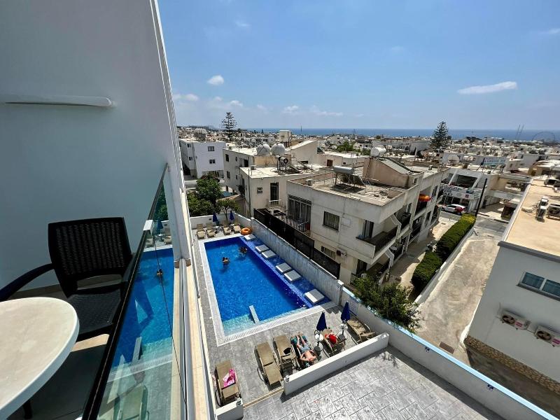 Sunny Blue Hotel - Oda