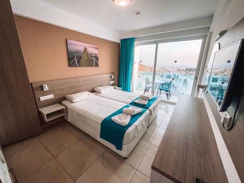 Sunny Blue Hotel - Oda