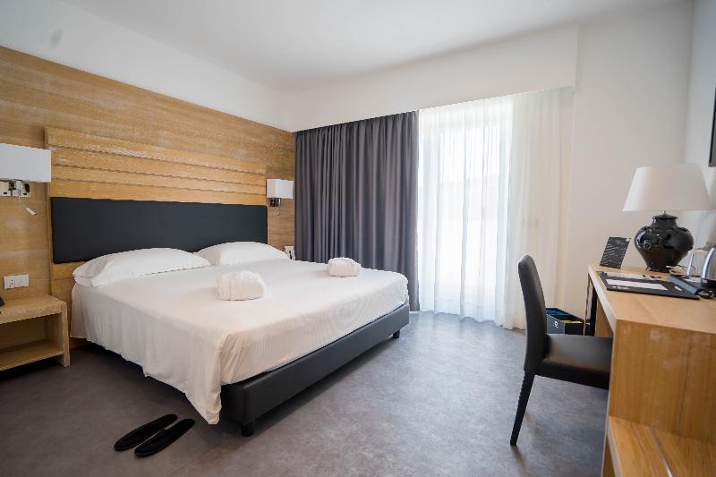 Pm Hotel - Oda