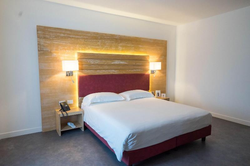 Pm Hotel - Oda