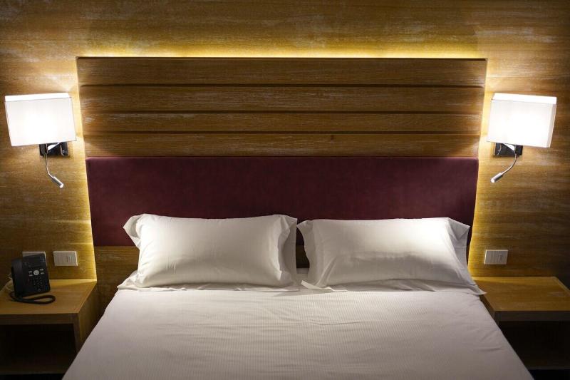 Pm Hotel - Oda