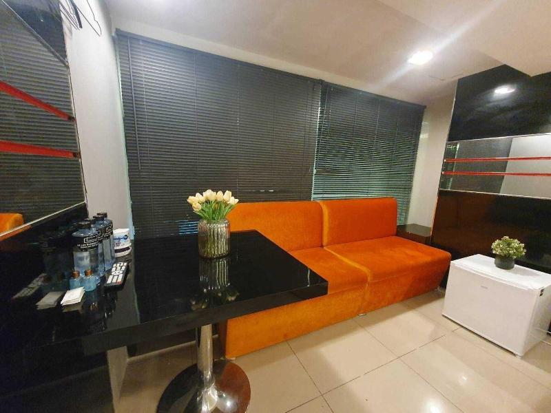 De Lux Bangkok Hotel - Oda