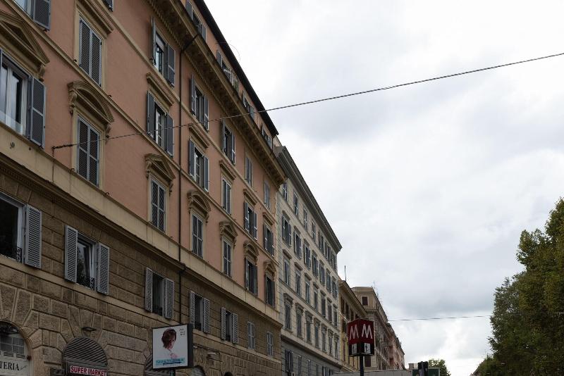 Bedandbikerome Giulio Cesare - Genel