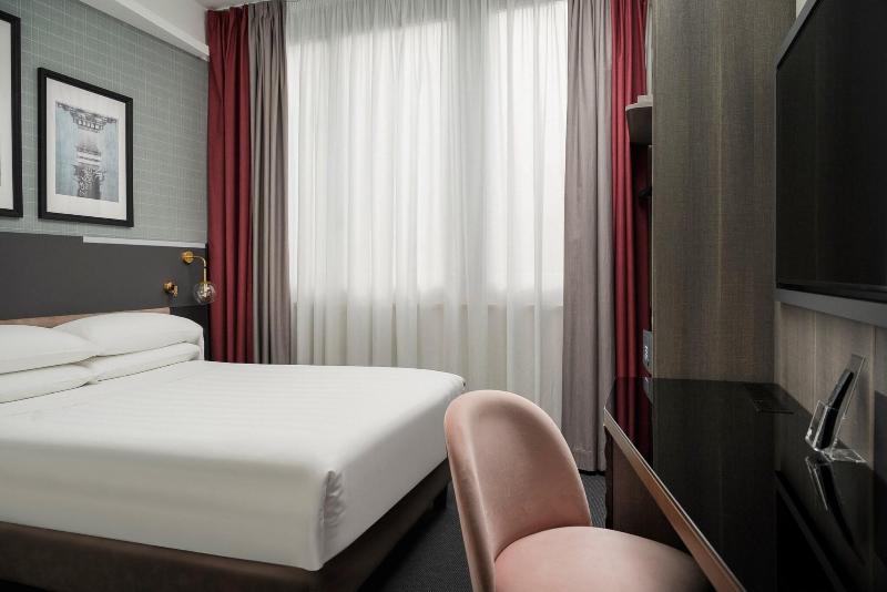Iq Hotel Firenze - Oda