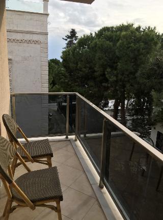 Şeker Apartments