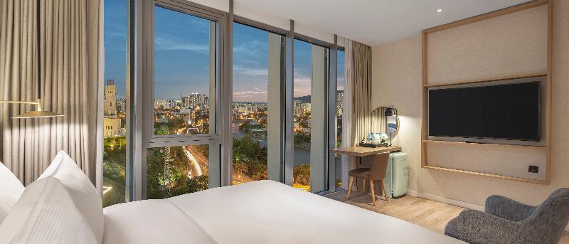 Hilton Garden Inn Tbilisi Riverview - Oda