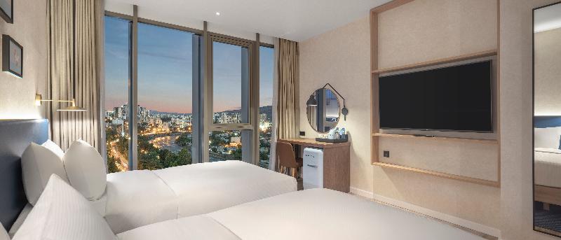 Hilton Garden Inn Tbilisi Riverview - Oda