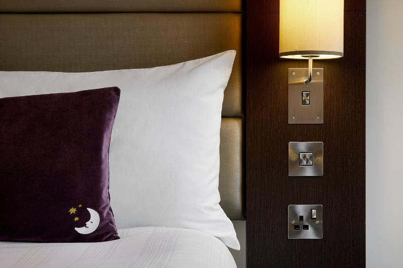 Premier Inn Addlestone - Oda