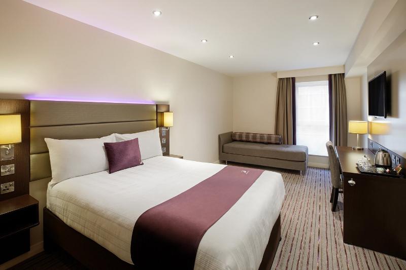 Premier Inn Addlestone - Oda