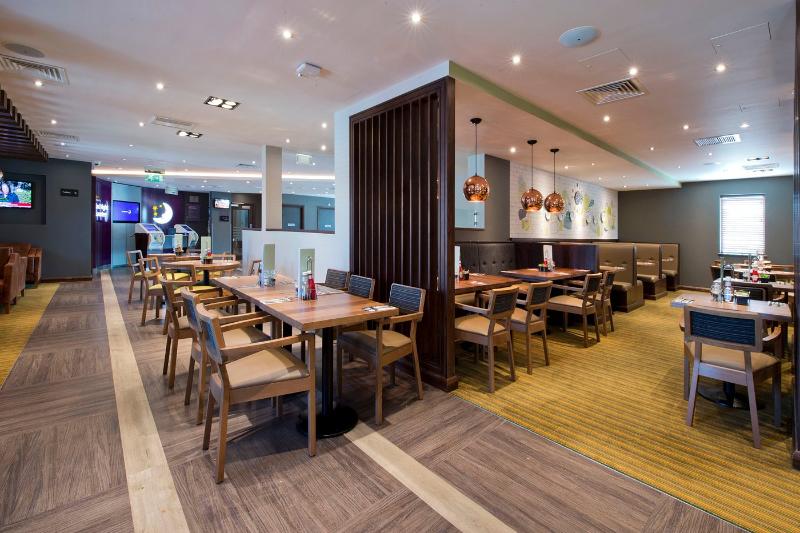 Premier Inn Addlestone - Restoran