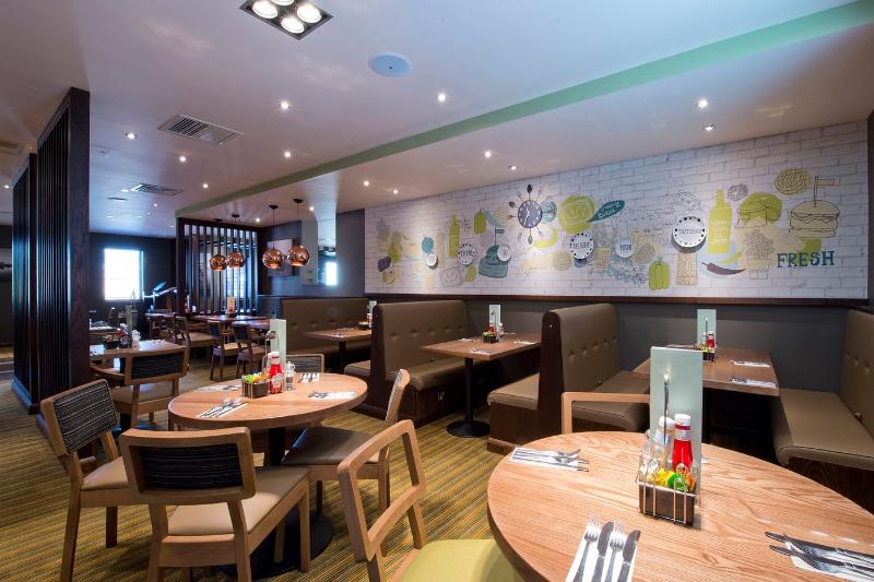 Premier Inn Addlestone - Restoran