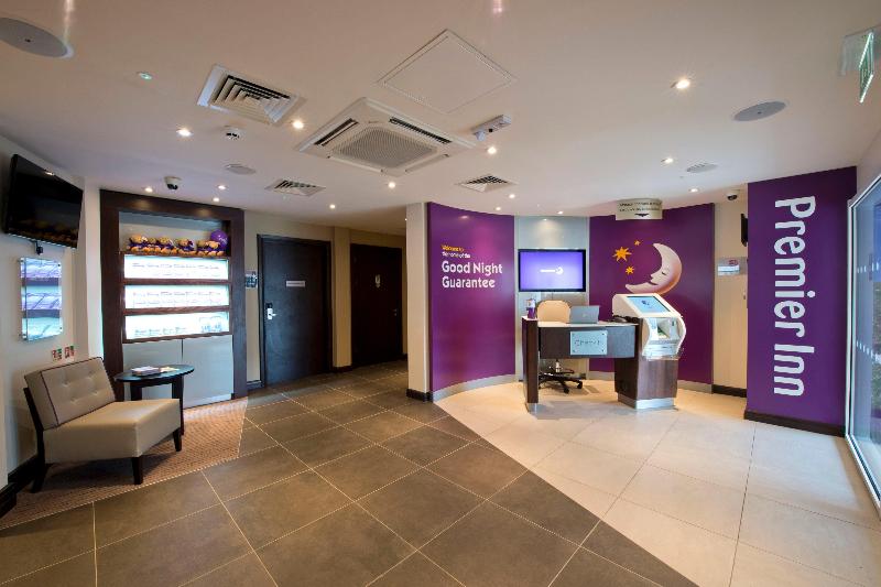 Premier Inn Buxton - Lobi