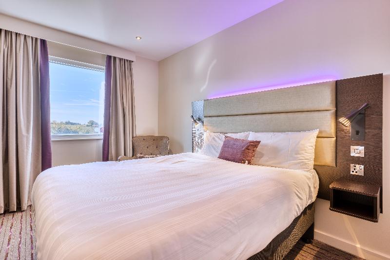 Premier Inn Saffron Walden - Oda