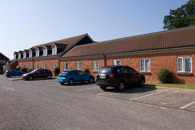 Premier Inn Southampton West - Genel