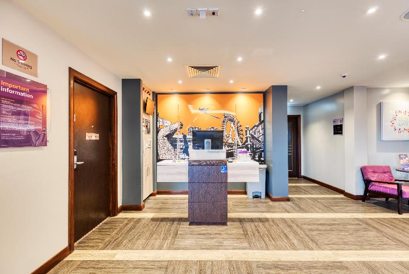 Premier Inn Faversham - Lobi