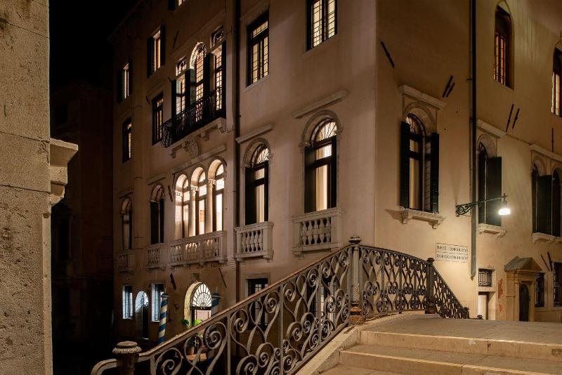 Eight Hotel Venezia - Genel