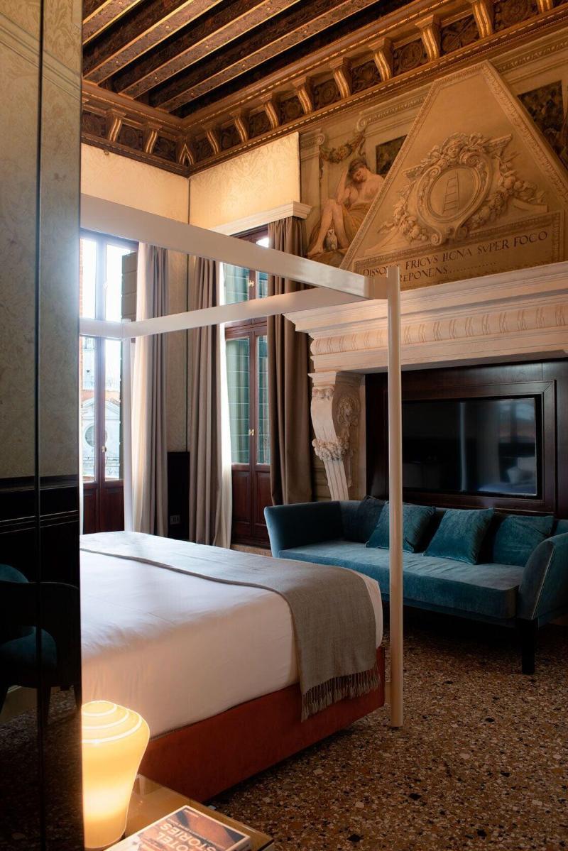 Eight Hotel Venezia - Oda