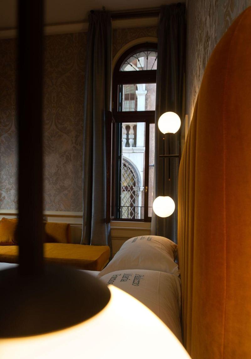 Eight Hotel Venezia - Oda