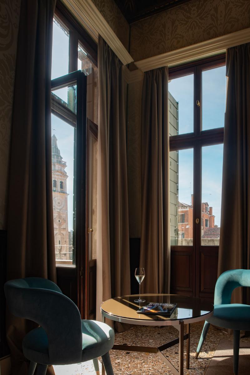 Eight Hotel Venezia - Oda