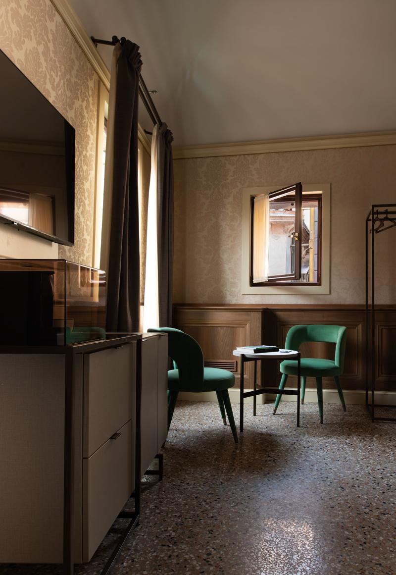Eight Hotel Venezia - Oda