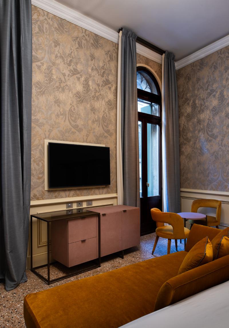 Eight Hotel Venezia - Oda
