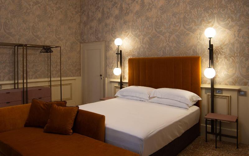 Eight Hotel Venezia - Oda