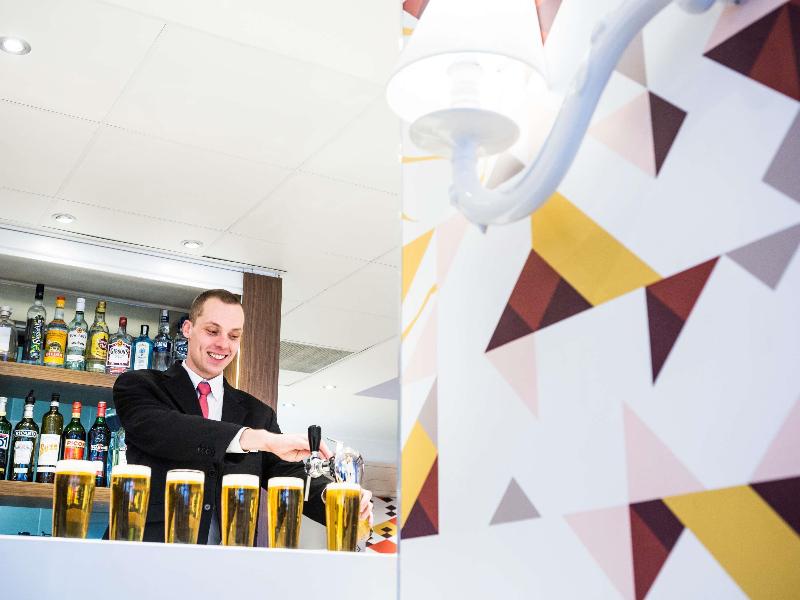 Mercure Szekesfehervar Magyar Kiraly - Bar