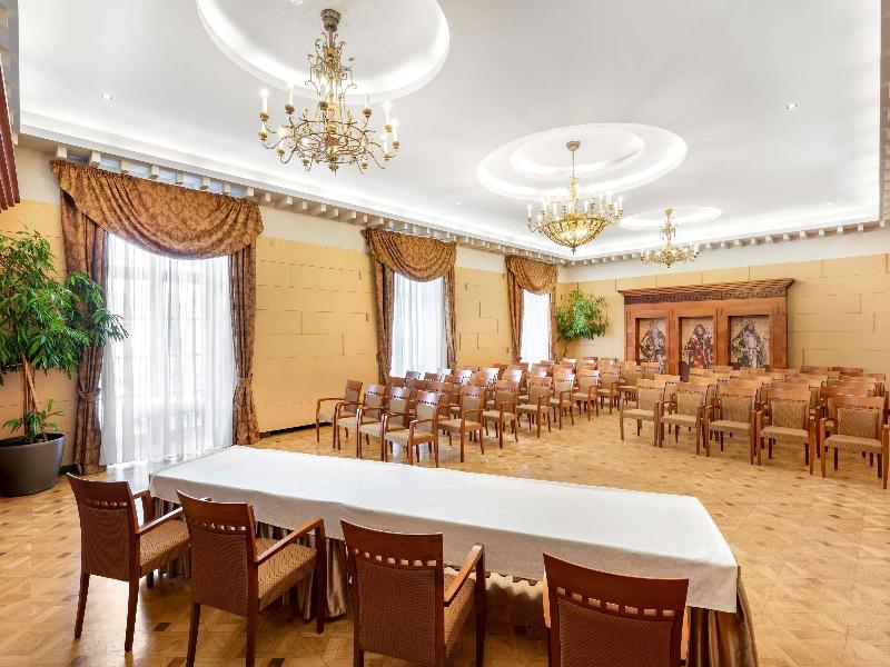 Mercure Szekesfehervar Magyar Kiraly - Genel