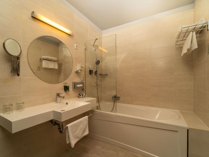 Mercure Szekesfehervar Magyar Kiraly - Oda