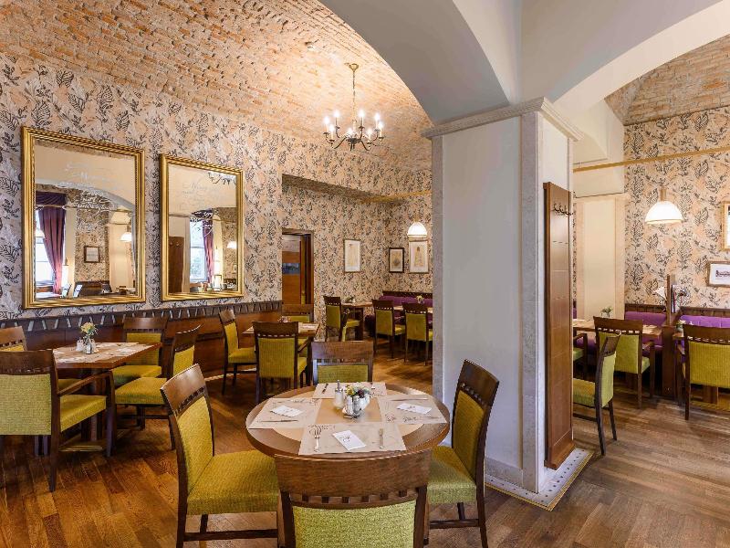 Mercure Szekesfehervar Magyar Kiraly - Restoran