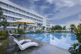 Raja Hotel Kuta Mandalika otel fotoğrafı