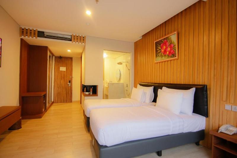 Raja Hotel Kuta Mandalika - Oda