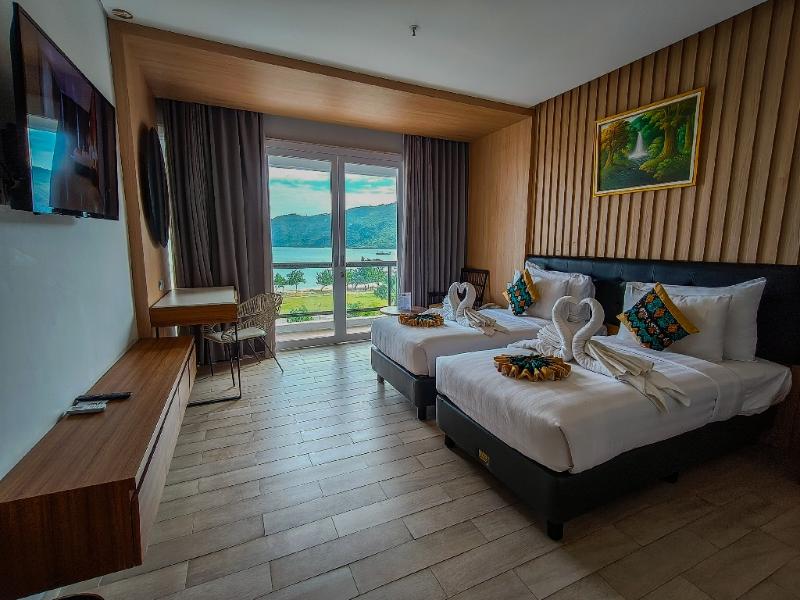Raja Hotel Kuta Mandalika - Oda