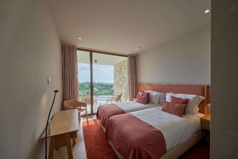 West Cliffs Ocean and Golf Resort - Oda
