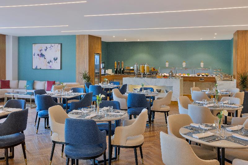 Staybridge Suites Al Khobar City - Restoran