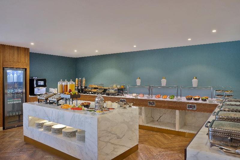 Staybridge Suites Al Khobar City - Restoran