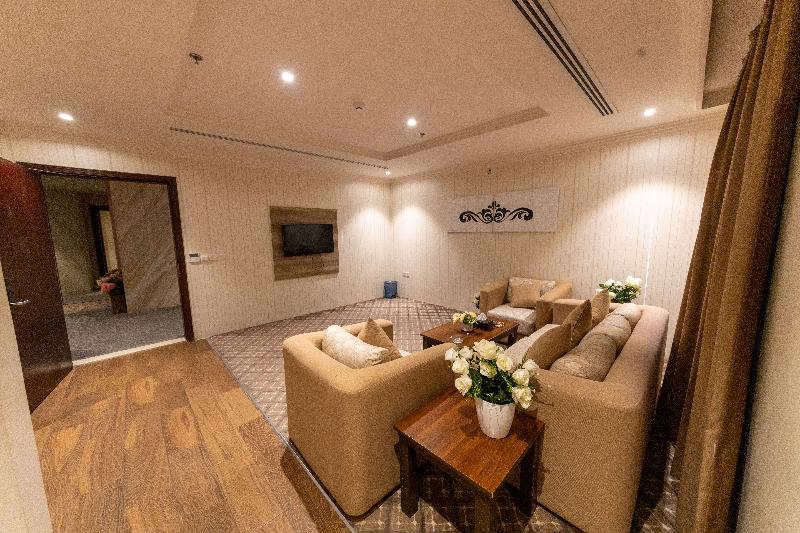 Burj Al Hayat Hotel Suites-al Olaya - Oda