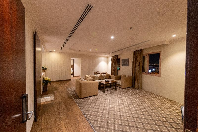 Burj Al Hayat Hotel Suites-al Olaya - Oda